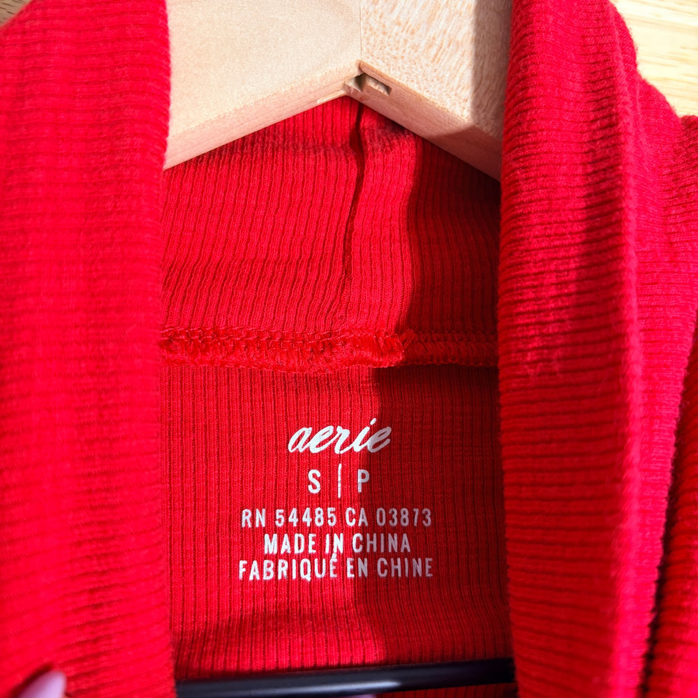 Women's Aerie Red Ribbed Turtleneck Bodysuit Size Small Soft and Stretchy - Picture 3 of 4